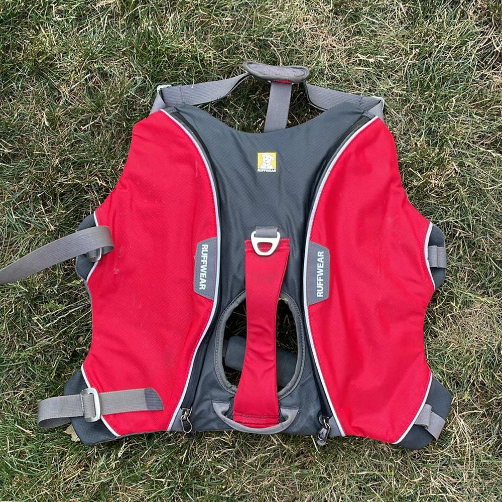 Ruffwear Singletrak Dog Hydration Backpack Size L/XL Hiking Water Pack Red